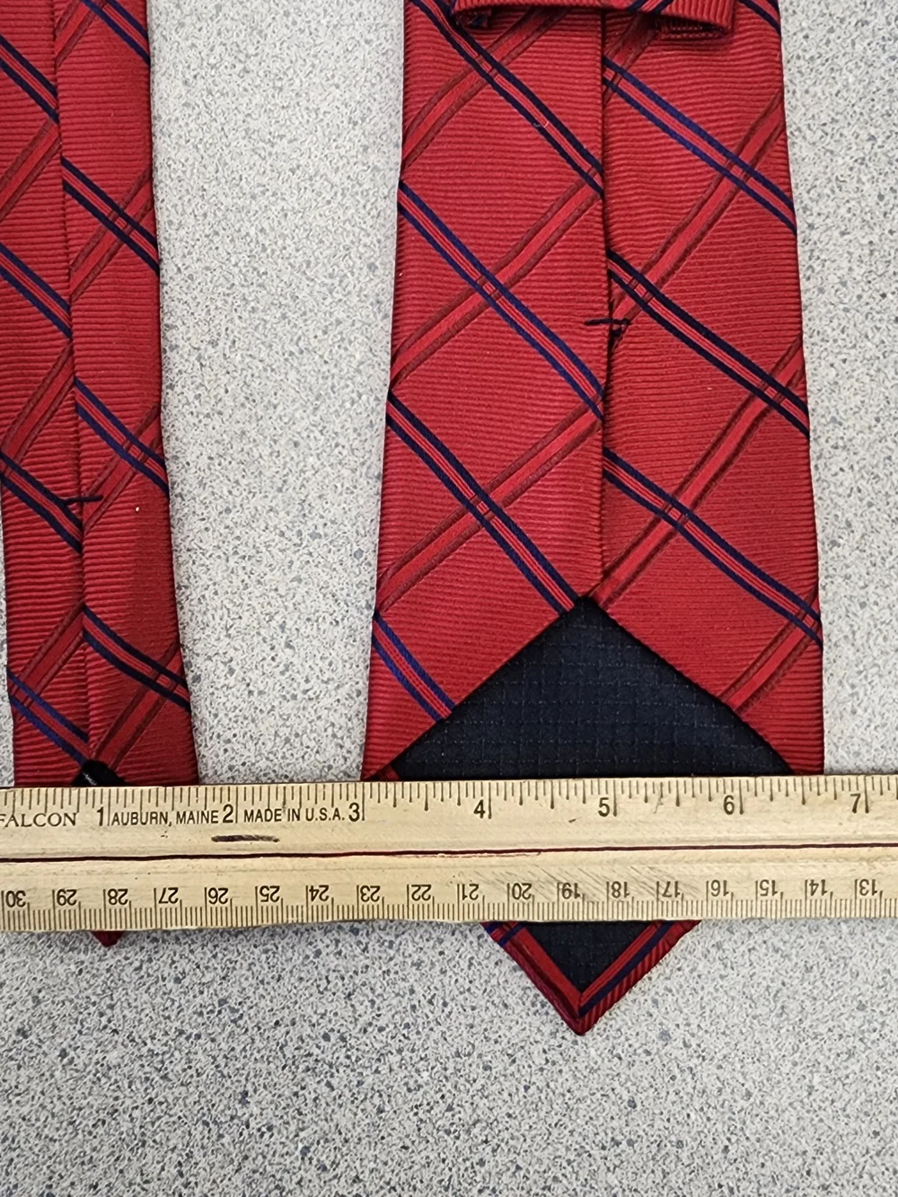 Jones New York Red Plaid Silk Necktie Men’s Classic Business Suit Tie